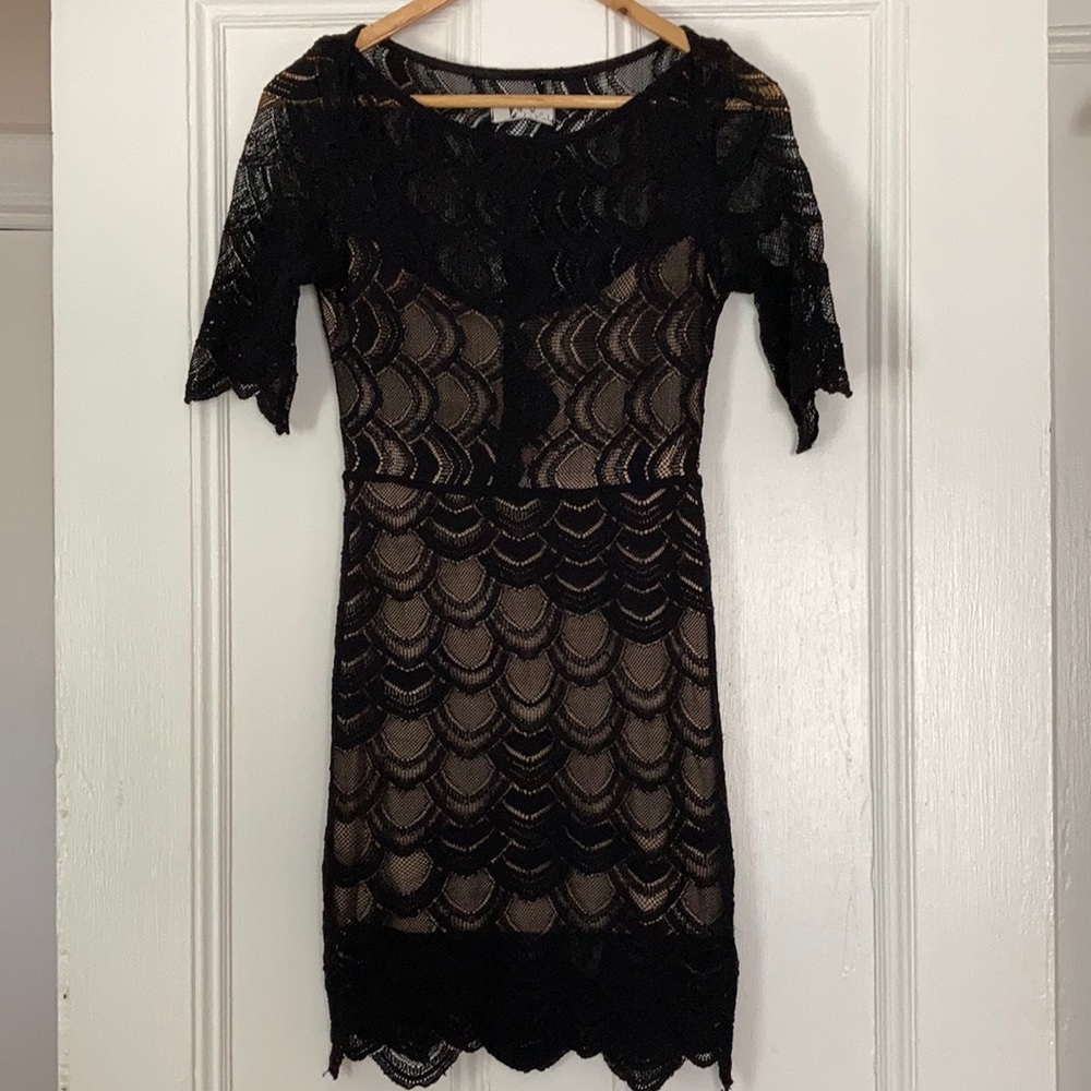 Gorgeous lace dress!